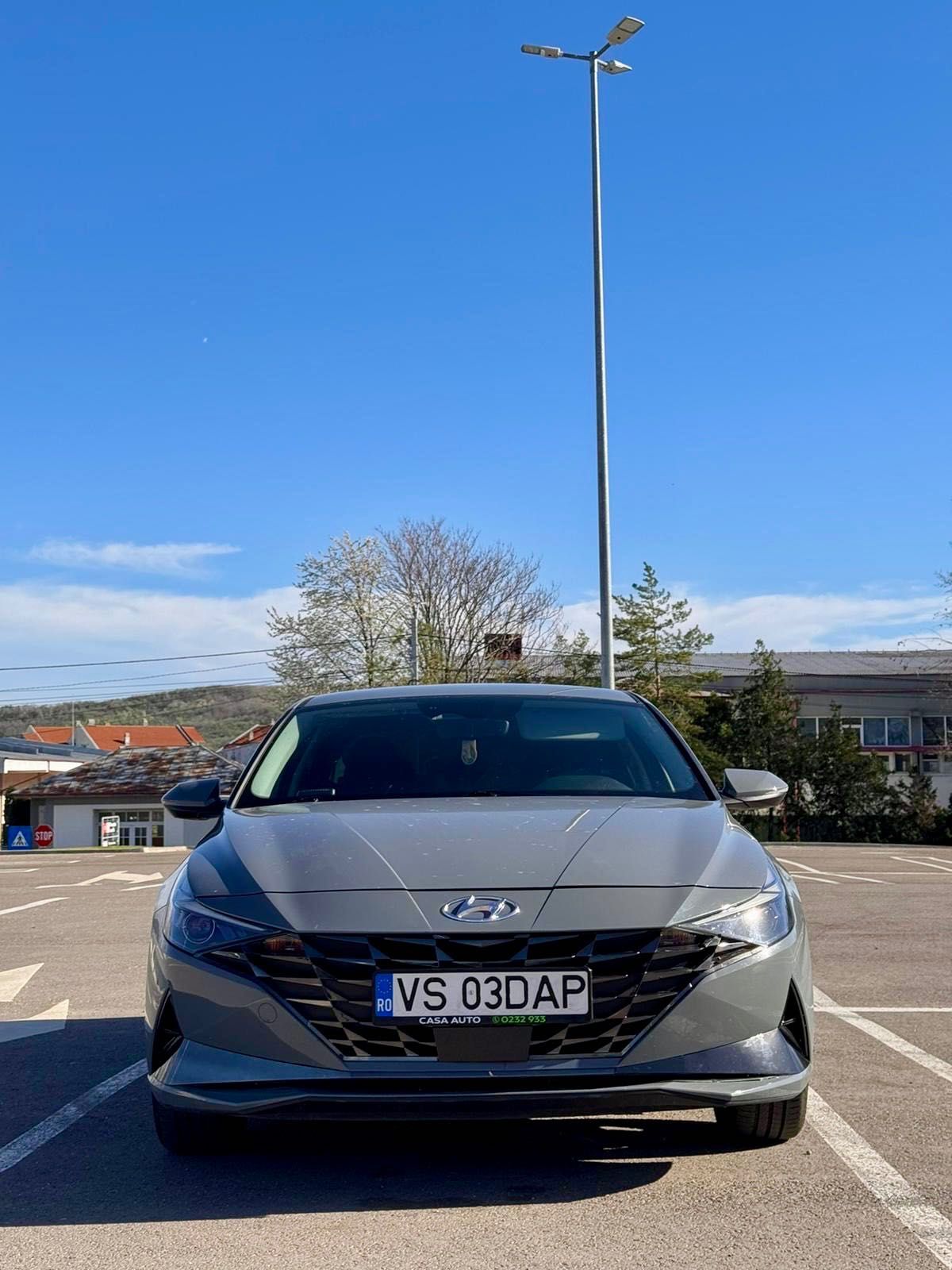 Hyundai Elantra 2023