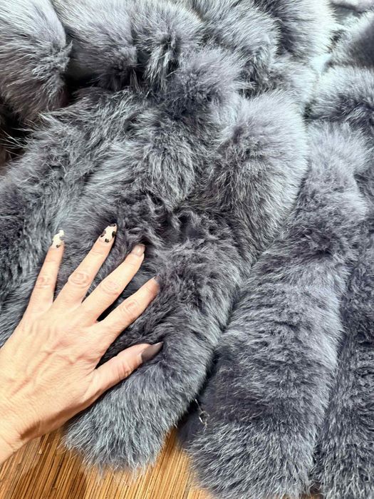 Продавам палто и елек естествена кожа и пух