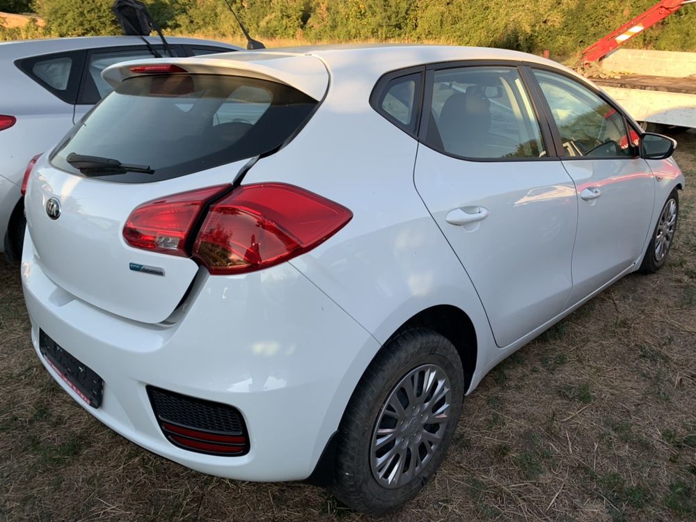 НА ЧАСТИ! Kia Ceed 1.4 MPI 101 кс. 2017 г. G4LC Eco Dynamics EURO6 бял