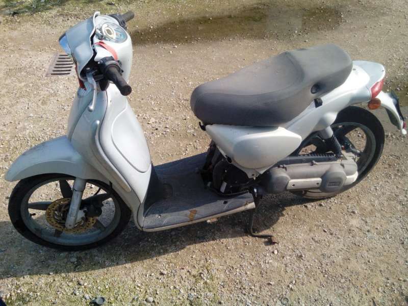 Aprilia Scarabeo 50i -На части