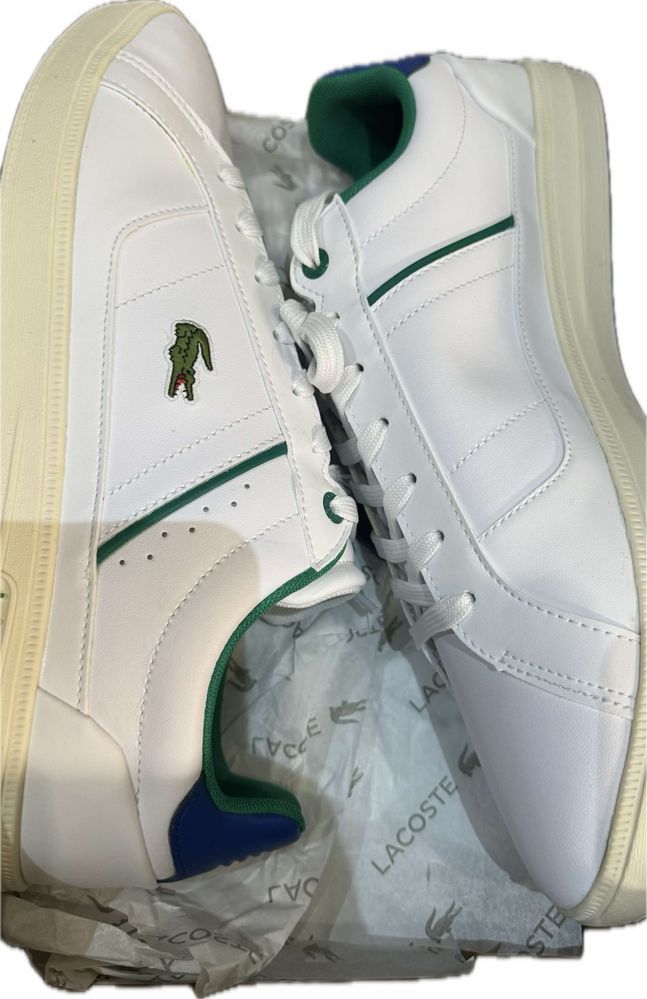 Nike , Adidas , Puma …