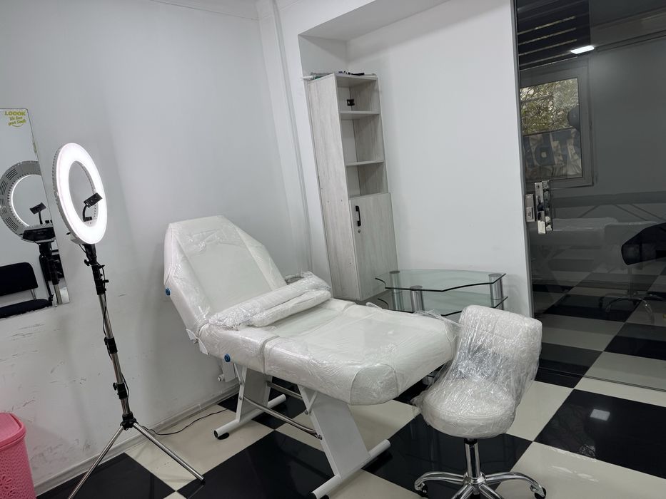 Сдаётся комната для косметолога