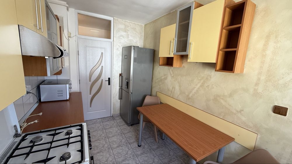 De inchiriat apartament 2 camere