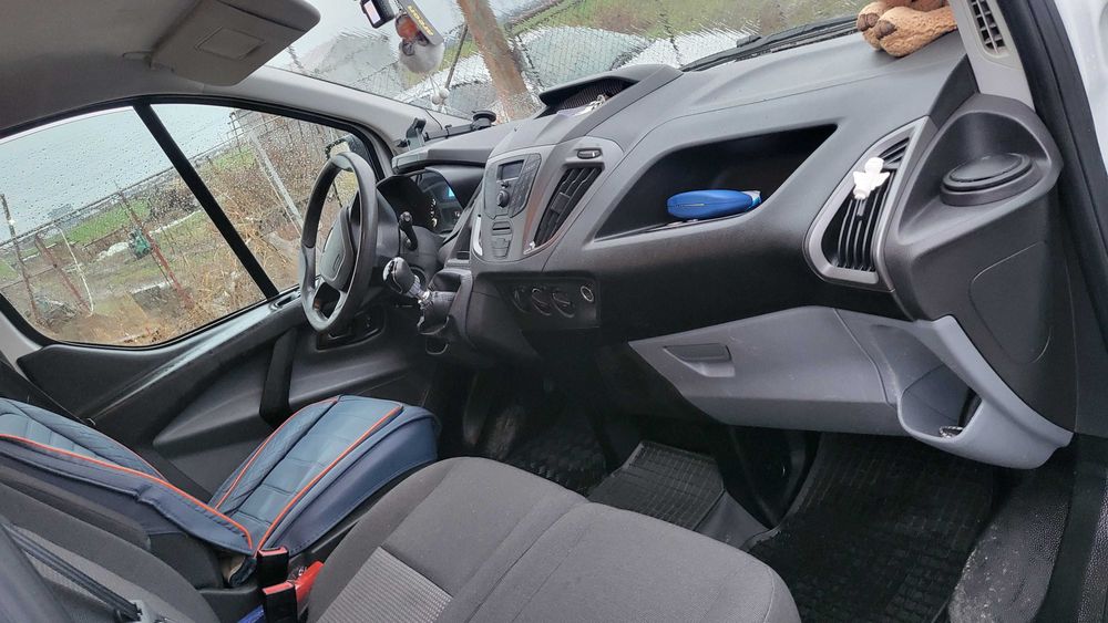 Vand sau schimb Ford transit custom inmatr ro