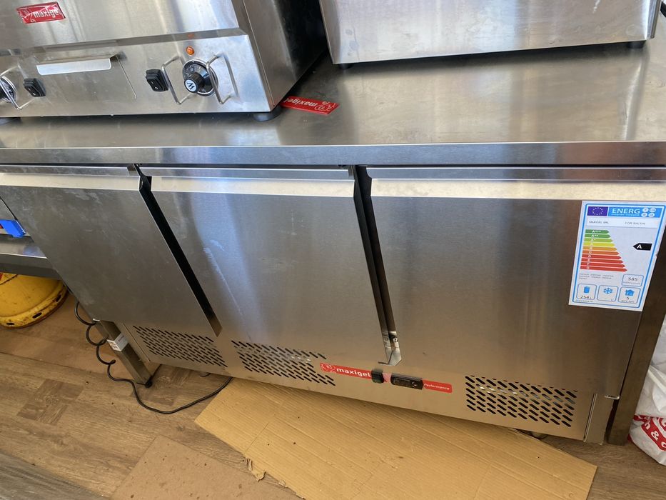 Se vinde Food Truck nefolosit/nou  - afacere la cheie