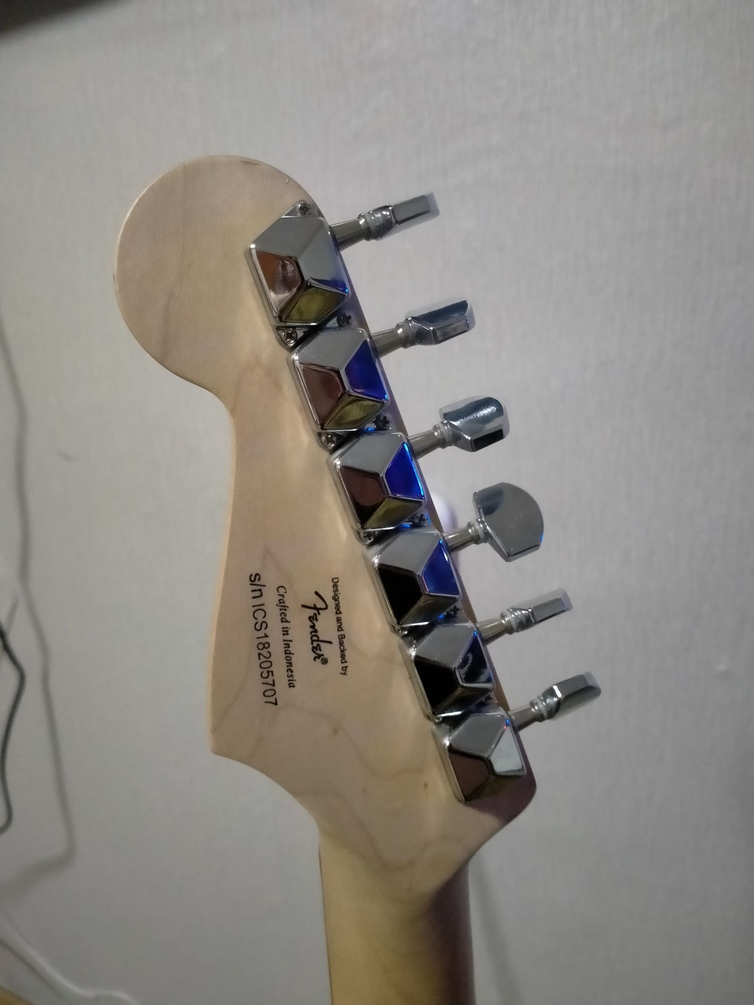 Электрогитара Fender Squier strat