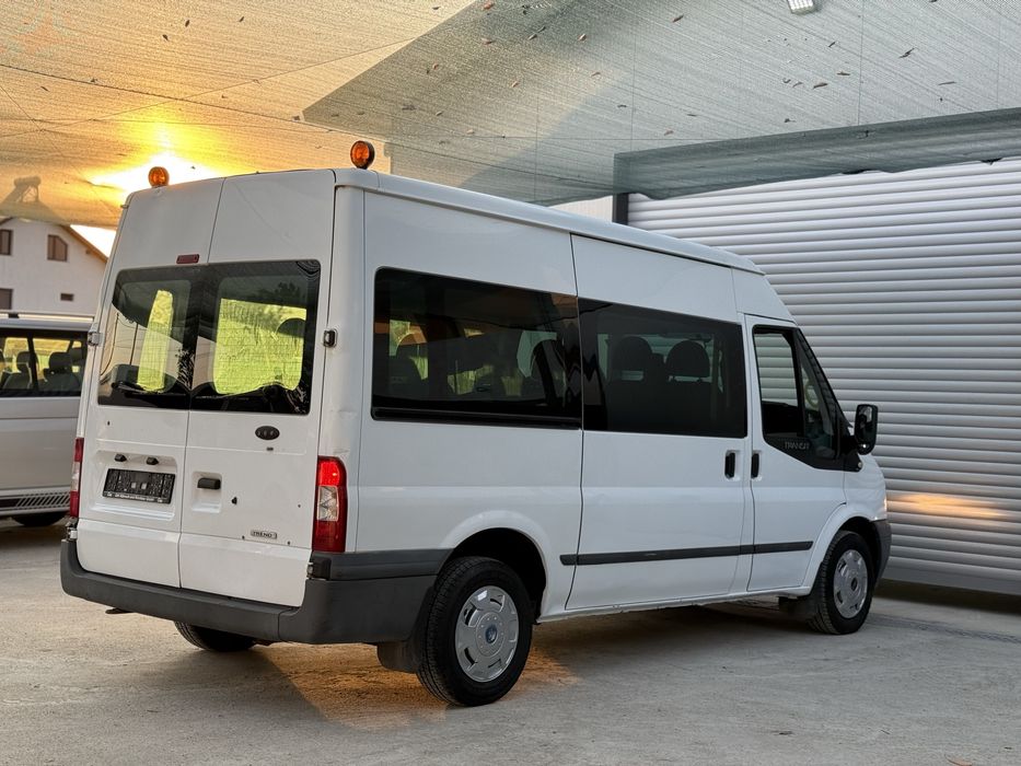 Ford Transit 2.2 TDCI 9 Locuri 2011 8+1 9 locuri