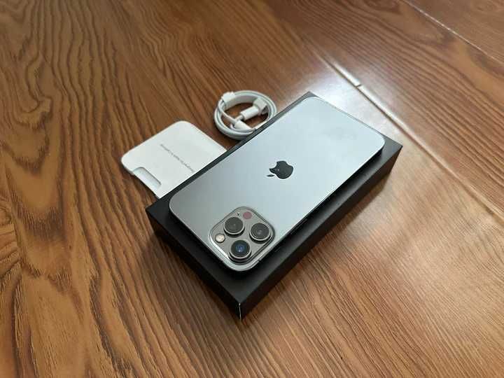 iPhone 13 Pro Max, 512 GB, bateria 100%, liber de retea, Graphite