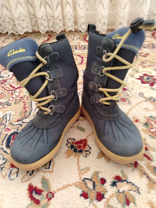 Продам сапоги детские "Clarks" 26р.