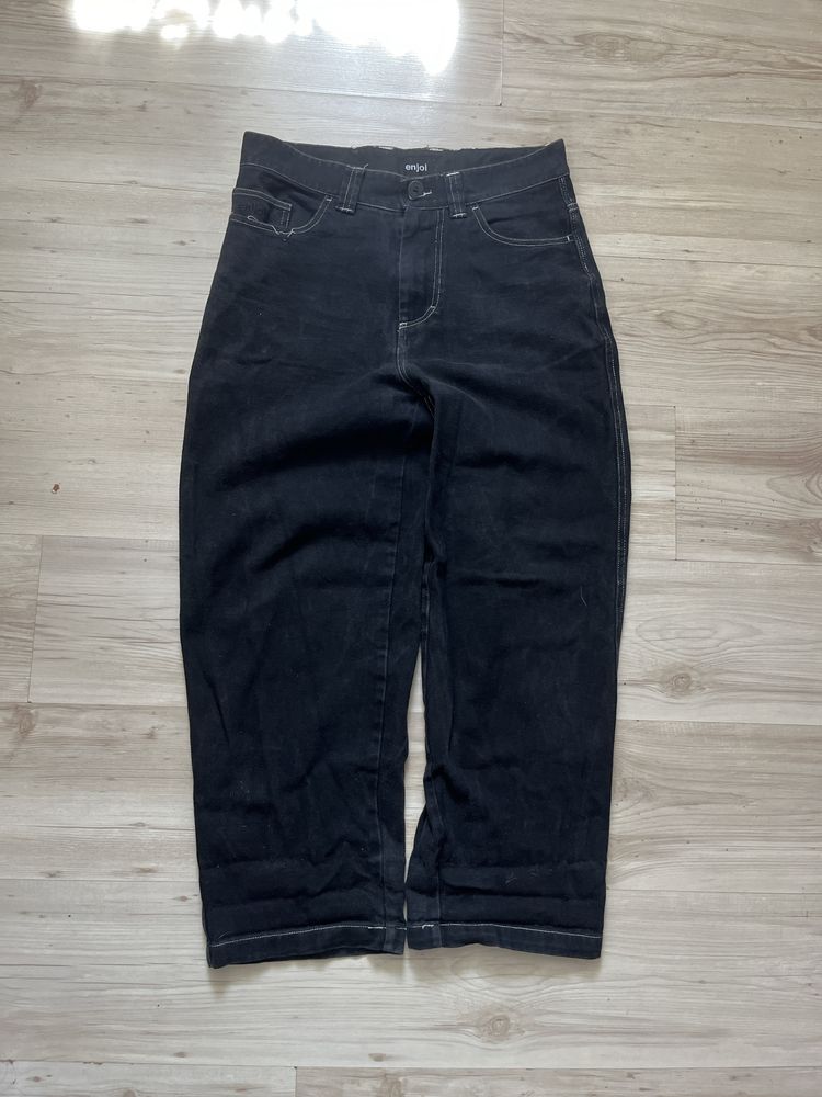 Широки skater дънки и dickies панталони