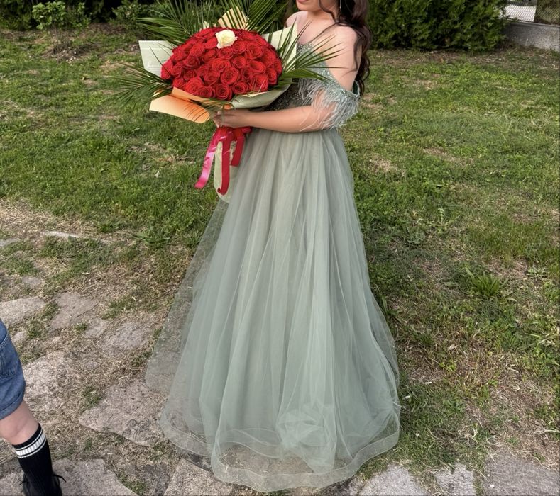 Красива бална рокля