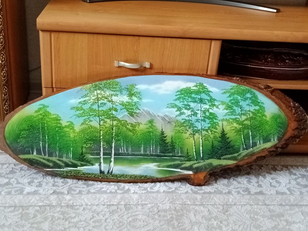 Продам картины из янтаря ,дерева