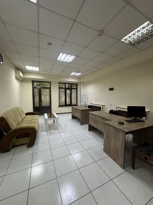 Очень срочно Продаётся не жилое помещение 127 кв, ориентир: Гламур