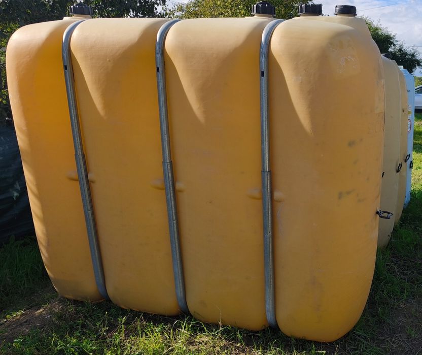 Bazine Bazine ibc 2000 litri fosa butoi canistra