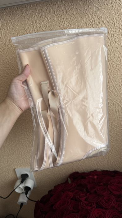 Утягивающий латексный корректирующий корсет размеры есть