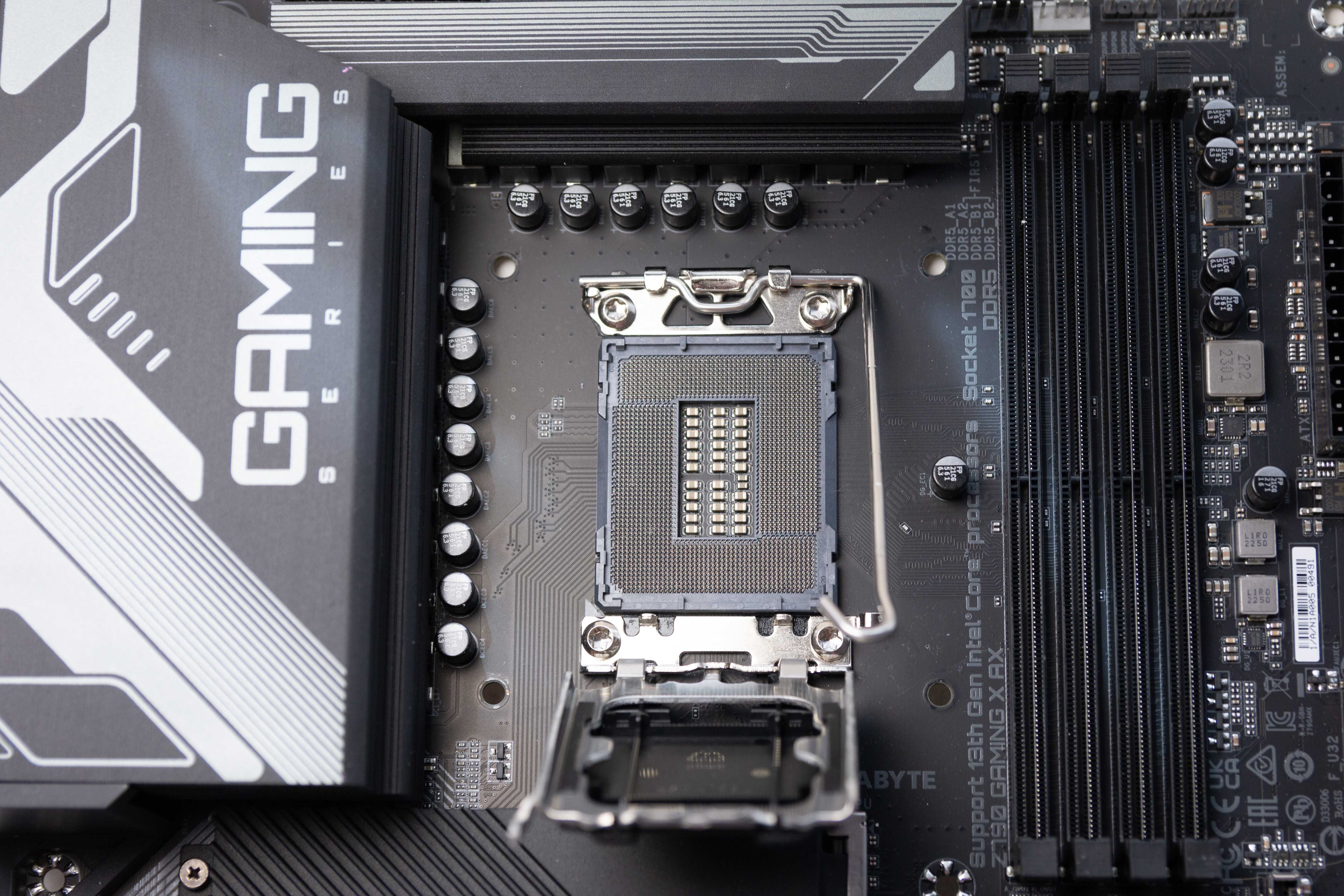 Gigabyte z790 gaming x ax ddr5/lga1700