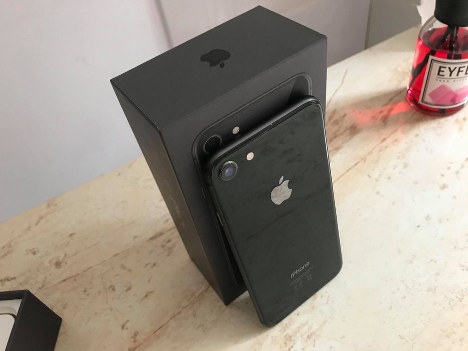 iPhone 8 Space Gray 64Gb battery 90%