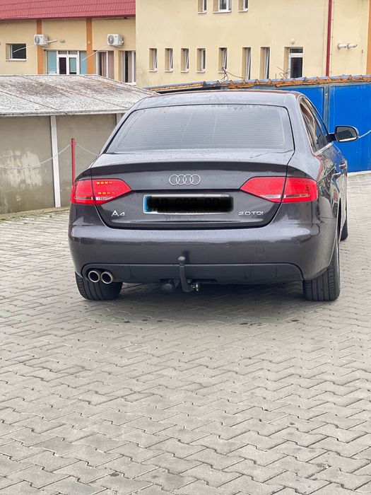 AUDI A4 b8.