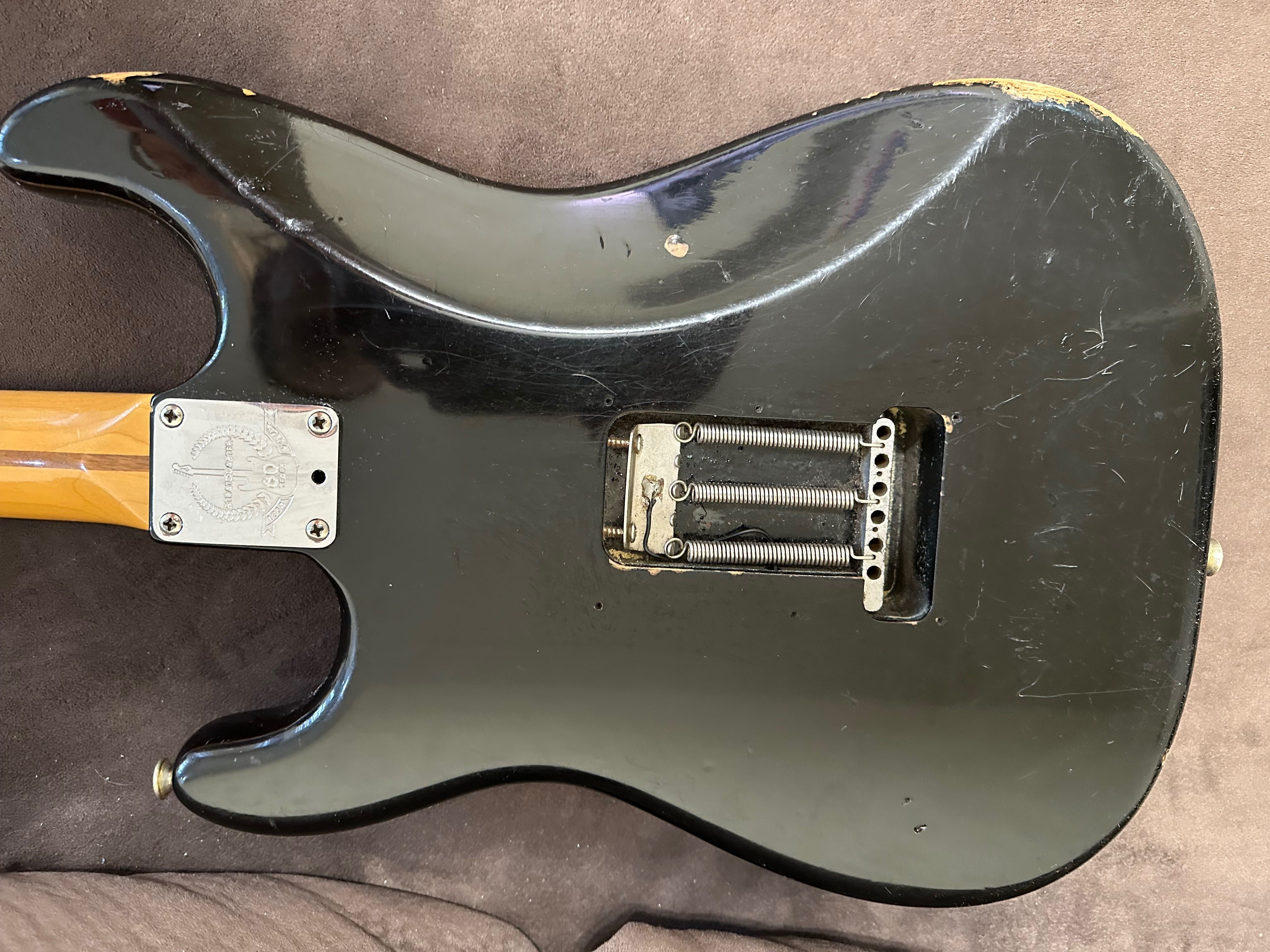Китара Fender Stratocaster черна