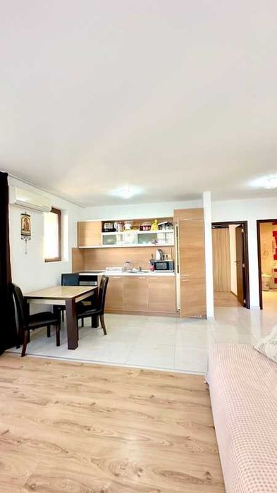 Продава се Двустаен апартамент в Свети Влас - 110 кв.м за 571 €/кв.м - Снимка #1