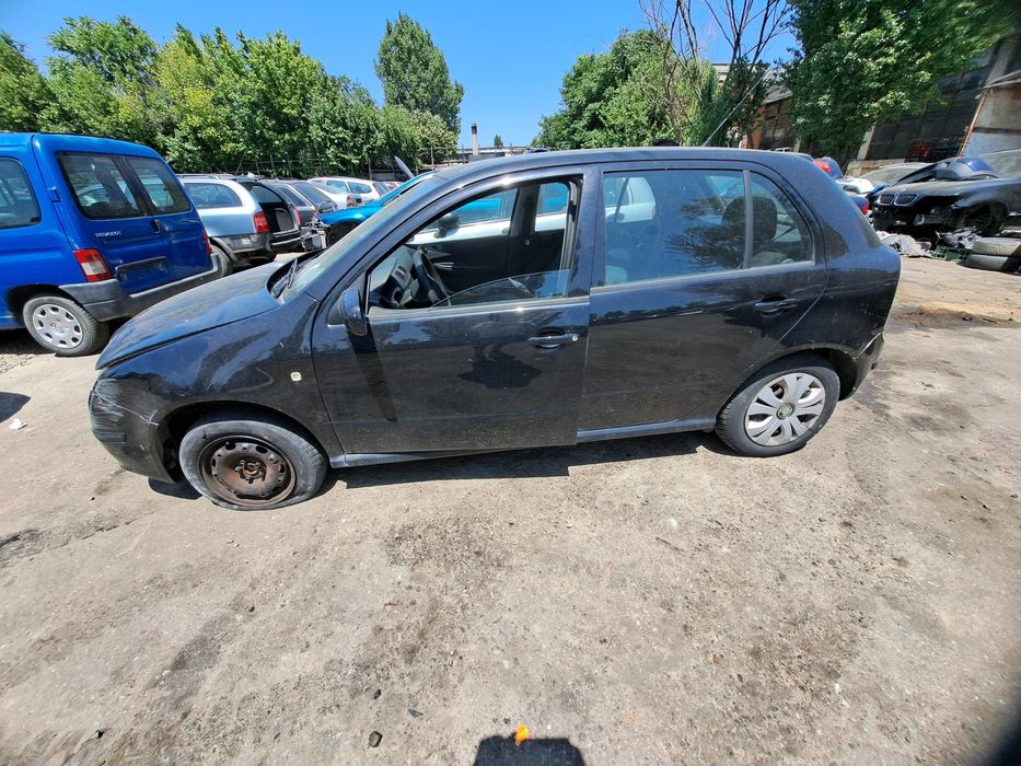 Dezmembrez Skoda Fabia 1.2B 2006