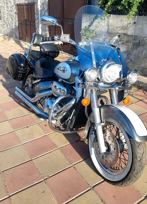 Suzuki VL800 Intruder