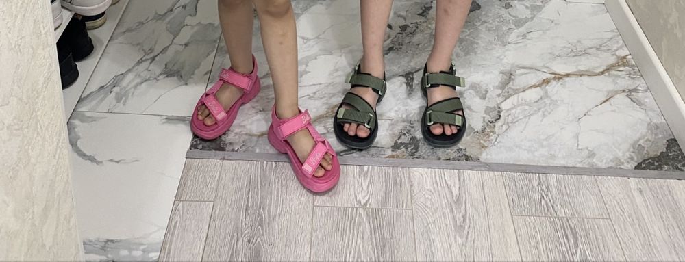 Сандалии ZARA
