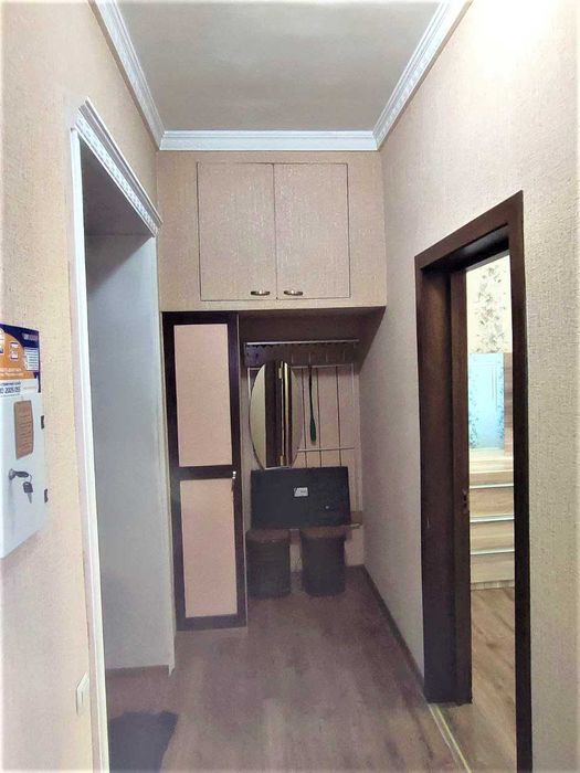 Торговый Чиланзар-1 кв-л 2/3/4 - 55м2 высокопотолочка