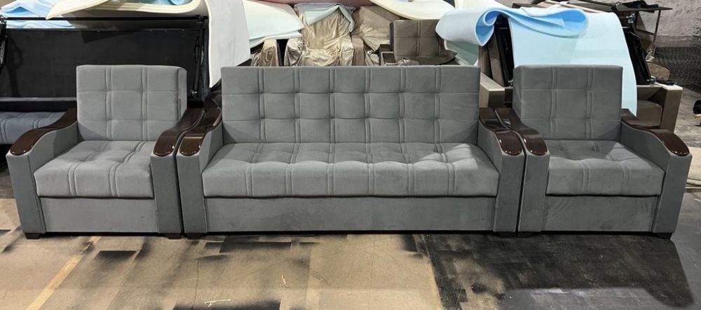 Продаю диван с креслами. Новый