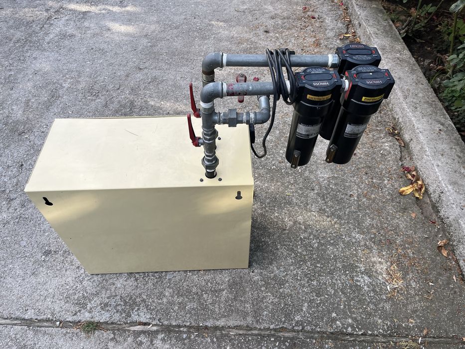 Винтов компресор Ingersoll Rand 7.5kw и сушител 1200lt/min