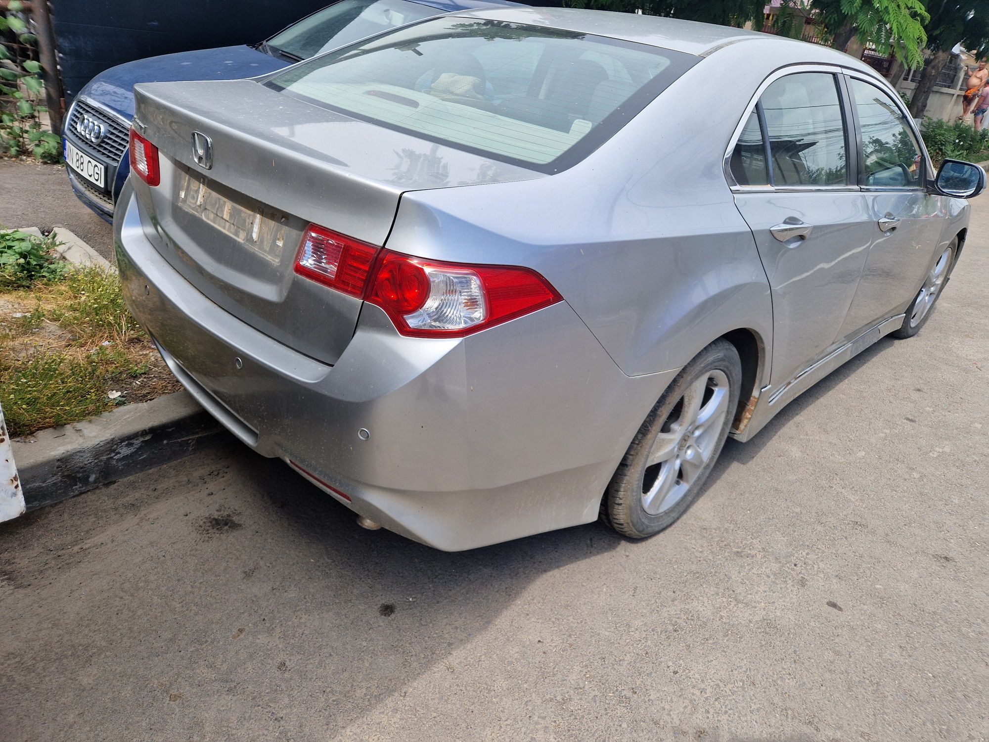 Dezmembrez Honda Acord facelift 2.2