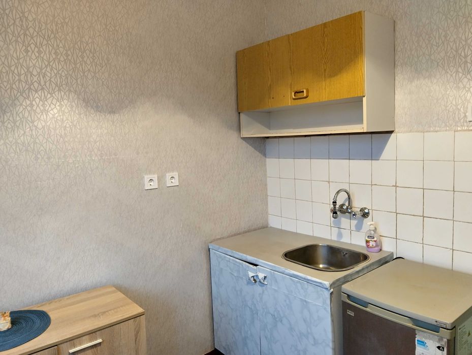 Продава добър двустаен апартамент