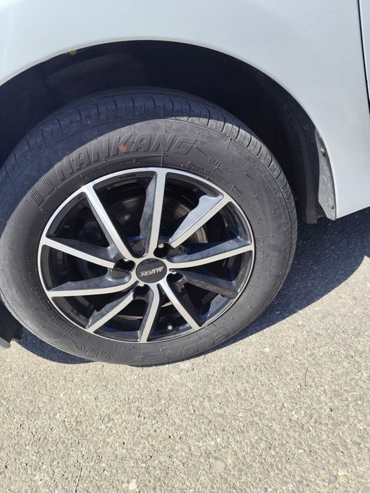 Vând Dacia Logan MCV