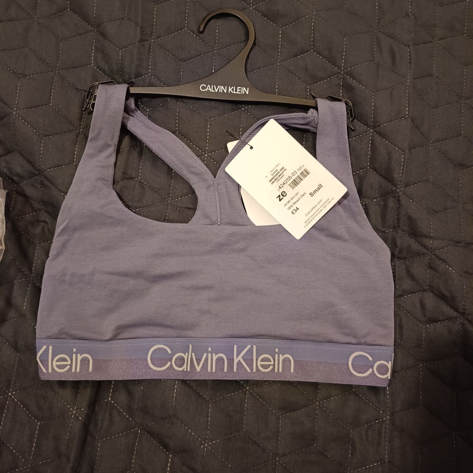 Calvin Klein спортен сутиен Нов с етикет