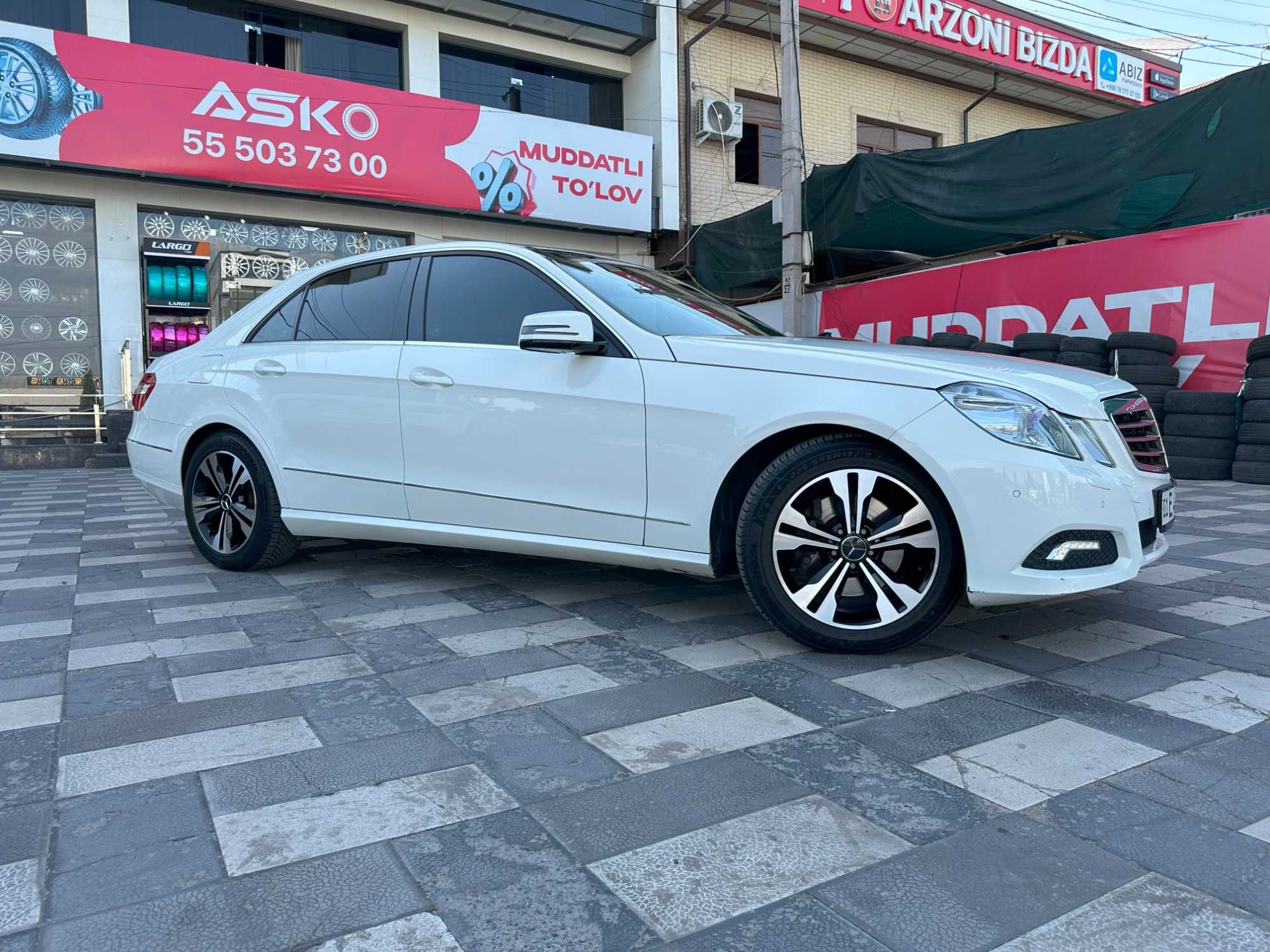 Продаю Mercedes Benz E300  W212