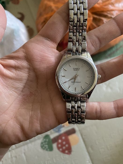 Часы Casio серебрый