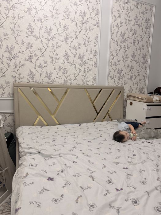 Кровать 200х200 с матрасом