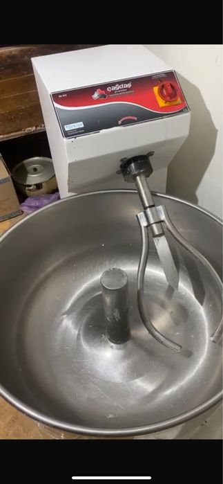 Продам тестомес 50кг