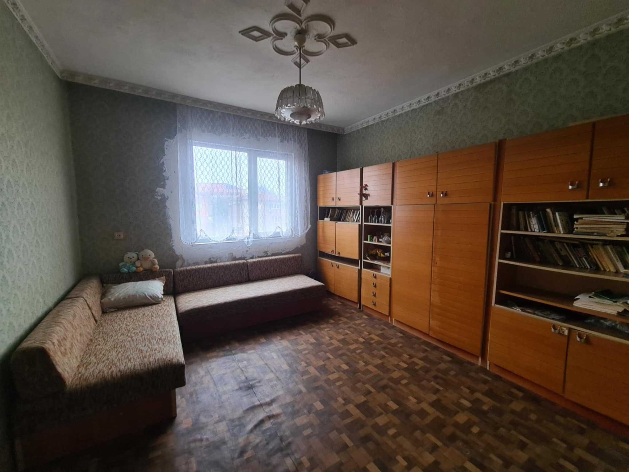 КЪЩА в кв. Изгрев, град Хасково