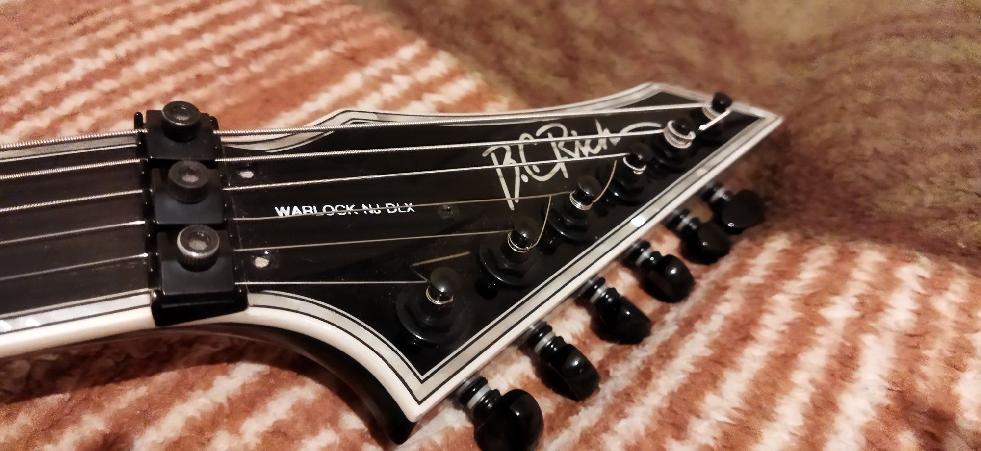 Продаю электрогитару B C RICH WARLOCK NJ DELUXE