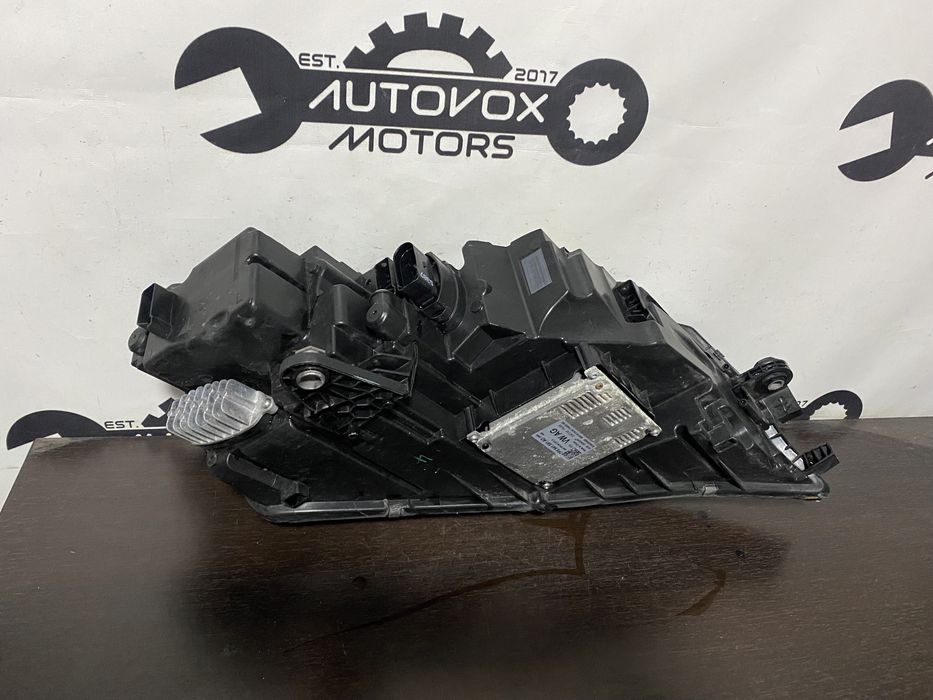 Far stanga full led Skoda Octavia 3 Facelift