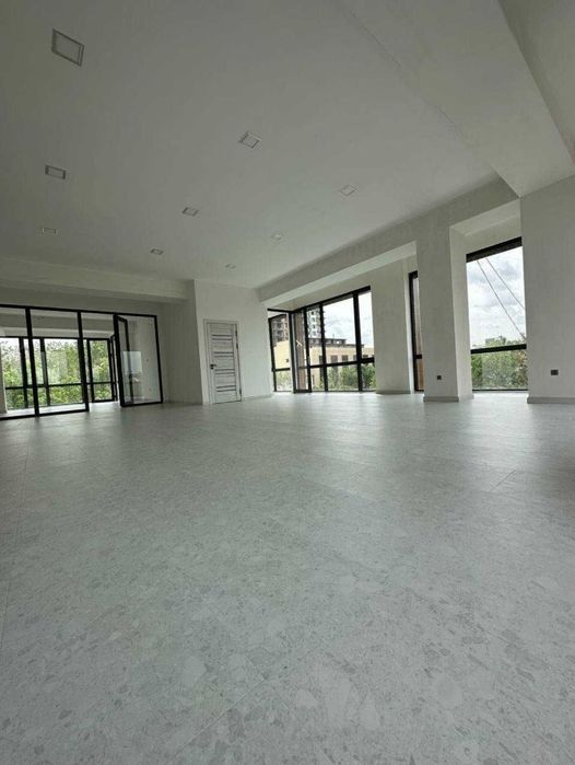 Аренда коммерческого помещения Мирабад ор-р Садыка Азимова, школа 145