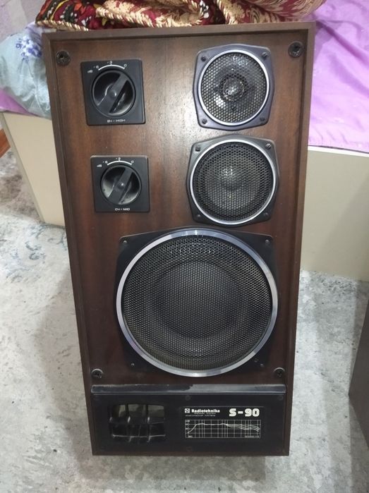 Продам калонки S-90 усилитель