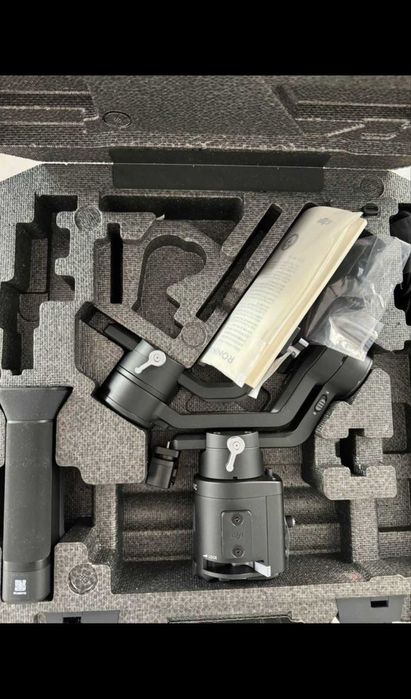 DJI Ronin SC Stabilizator Gimbal pe 3 Axe