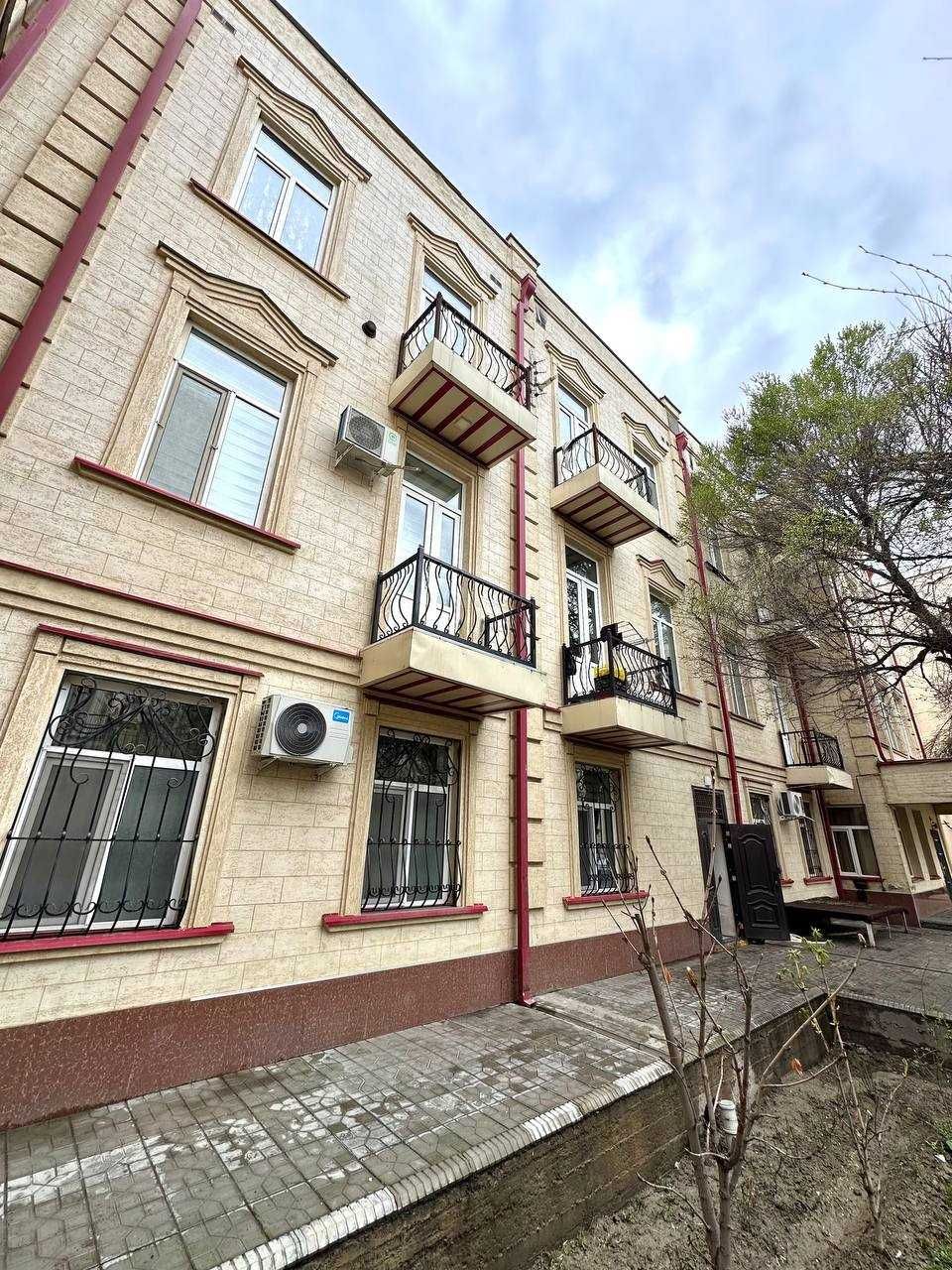 2х комнатная квартира на 1 этаже 68кв/м, в Самарканде