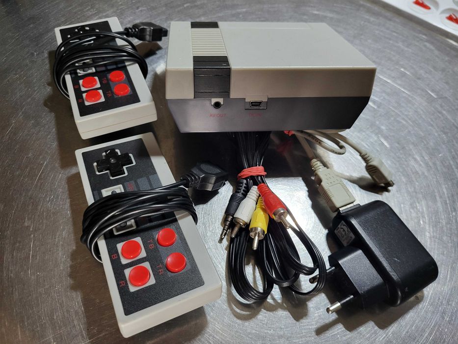 consola joc retro clasic 620 jocuri ptr televizoare vechi cu RCA