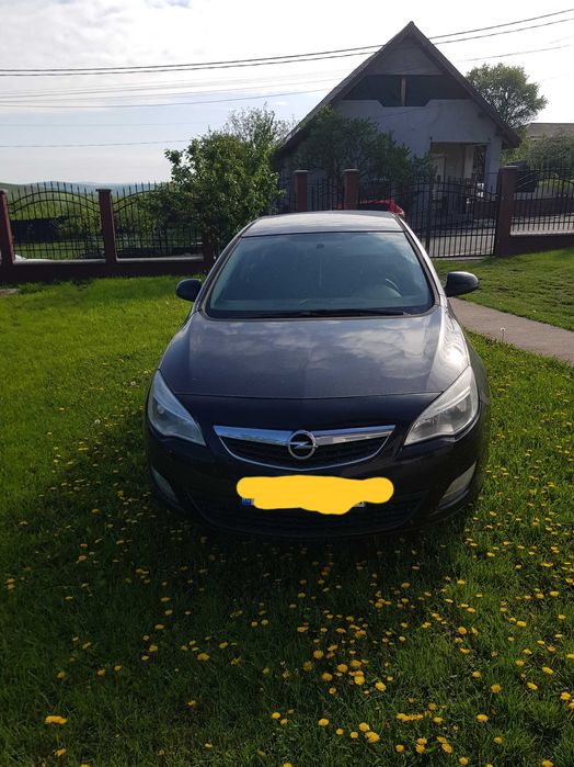 Opel Astra J 2012