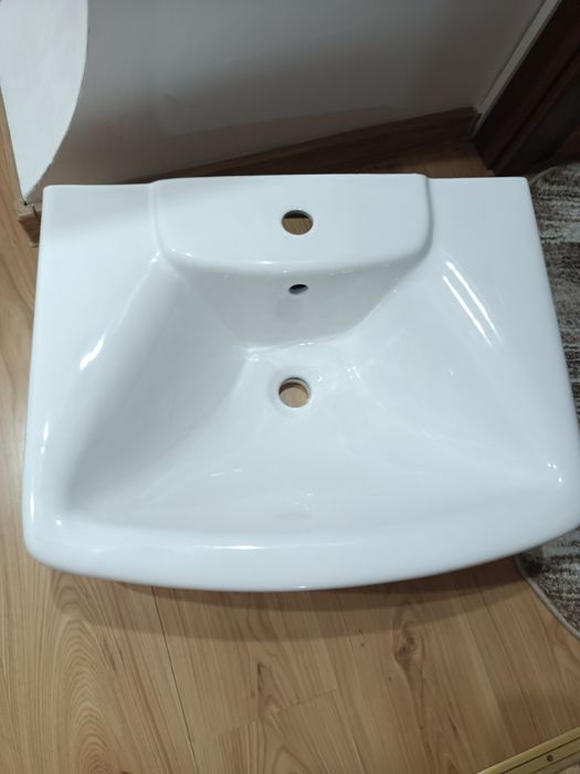 Lavoar baie cu piedestal