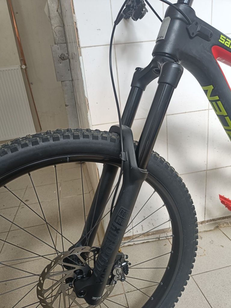 Furca Rockshox yari 27.5(29) 180 mm boost