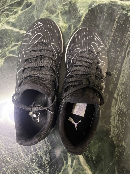 Adidasi fodbal baiat  ca si noi puma